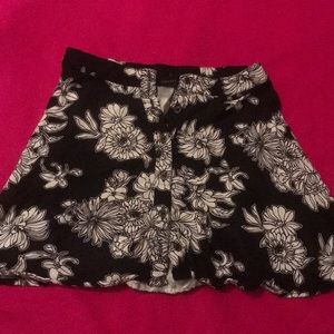 Black & White floral skirt